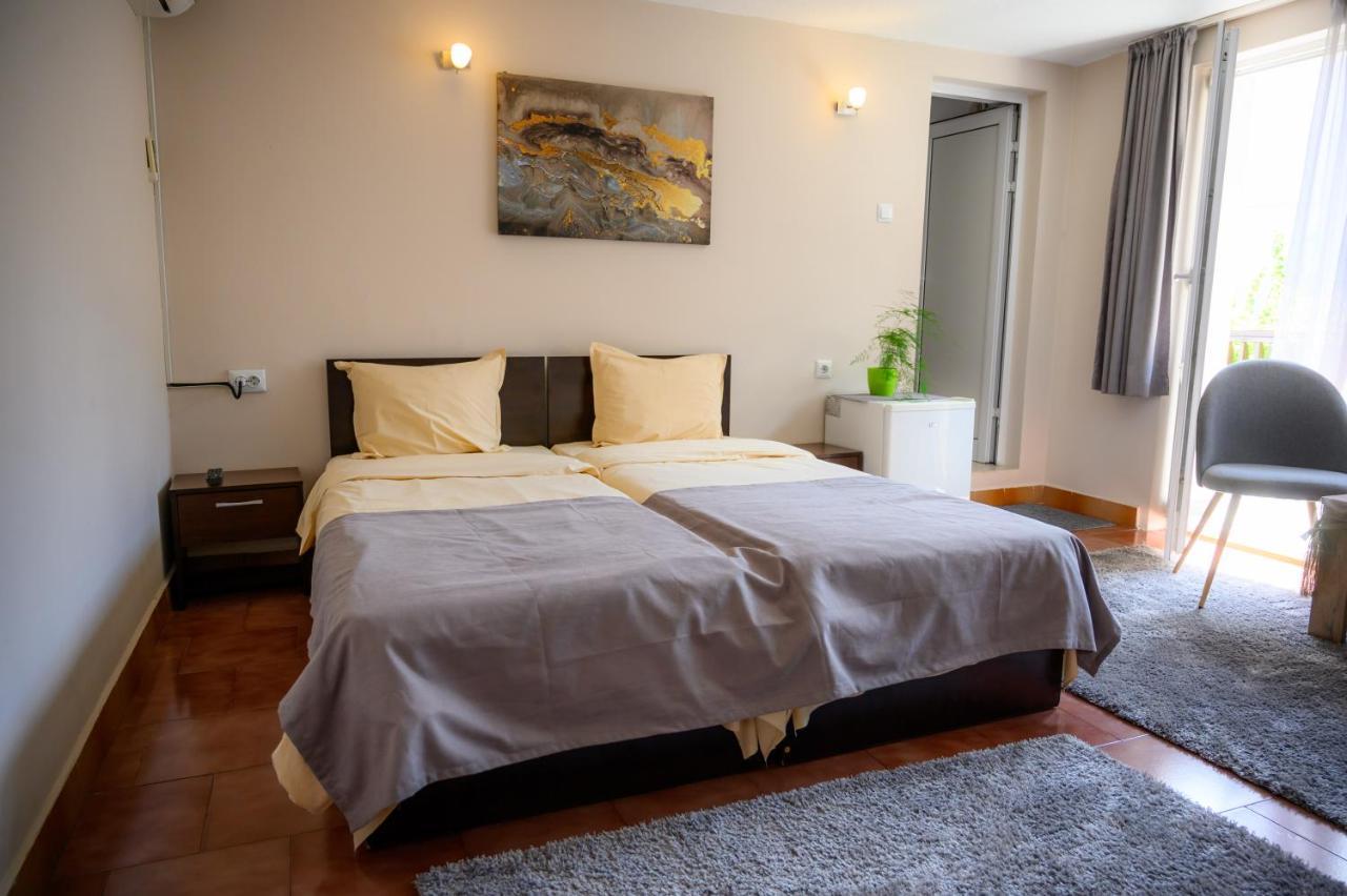 Guest House Via Sapareva Banya Bagian luar foto