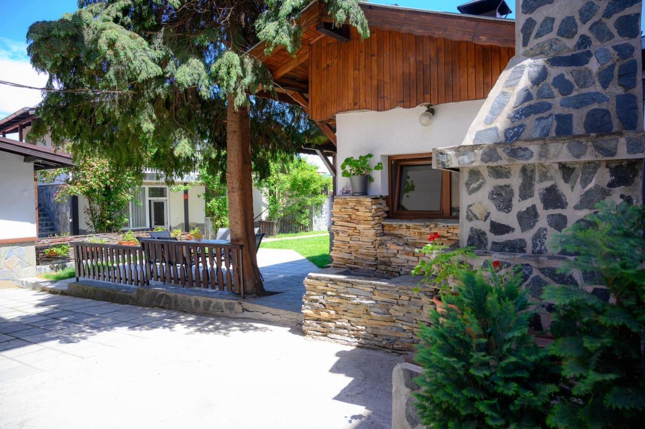 Guest House Via Sapareva Banya Bagian luar foto