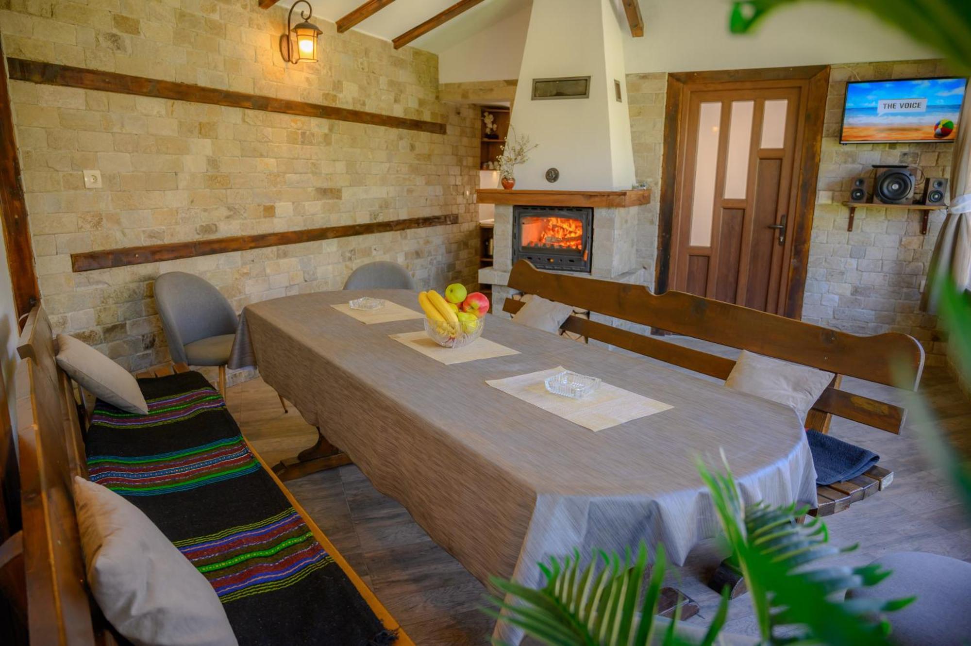 Guest House Via Sapareva Banya Bagian luar foto